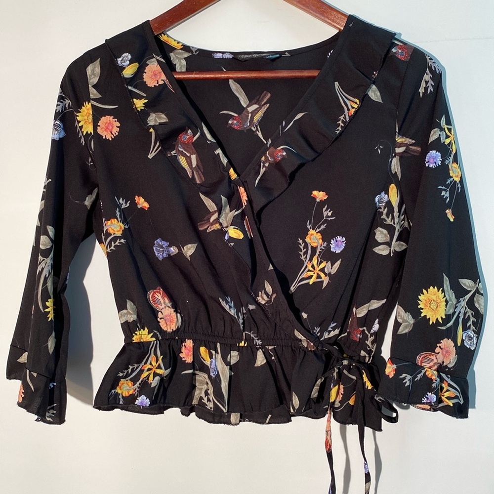 Urban Heritage - floral and birds blouse. Size. S